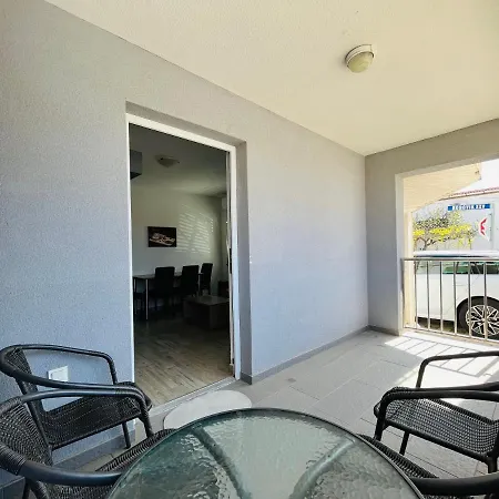 דירה Apartman Bobovik ויר